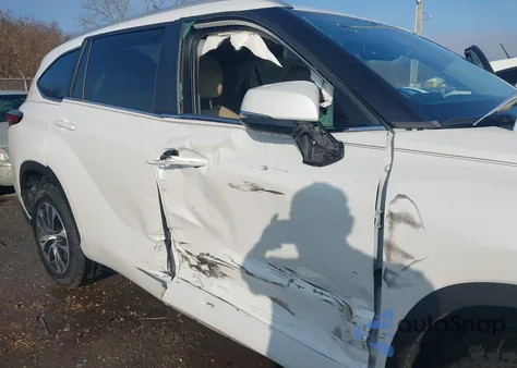 2023 Toyota Highlander Xle из США, поврежденный, VIN 5TDKDRAHXPS031303